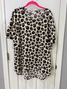 LuLaRoe Leopard Print Short Sleeve Tunic - Cream, Black & Brown